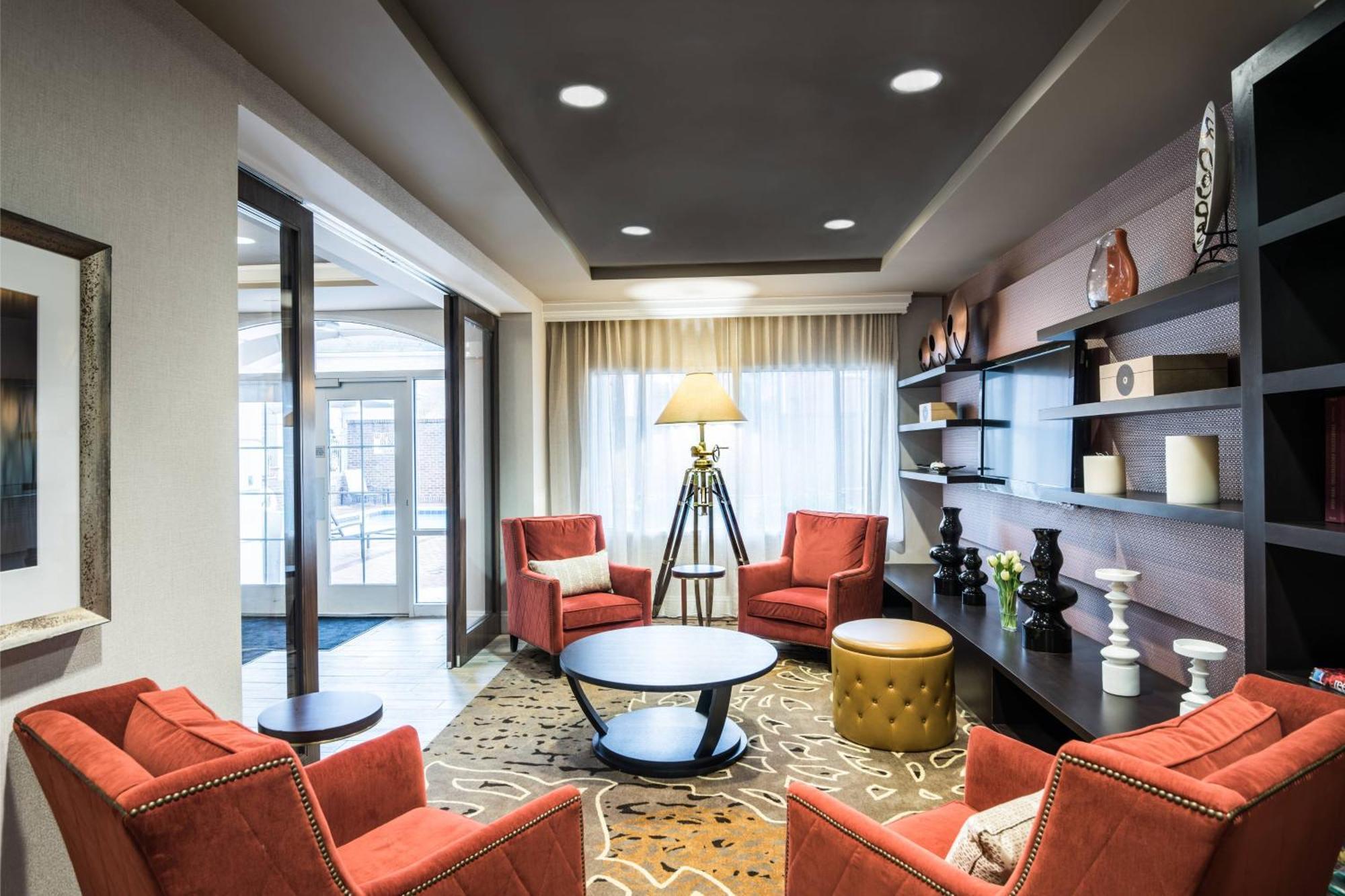 Отель Courtyard By Marriott Charleston Historic District Экстерьер фото