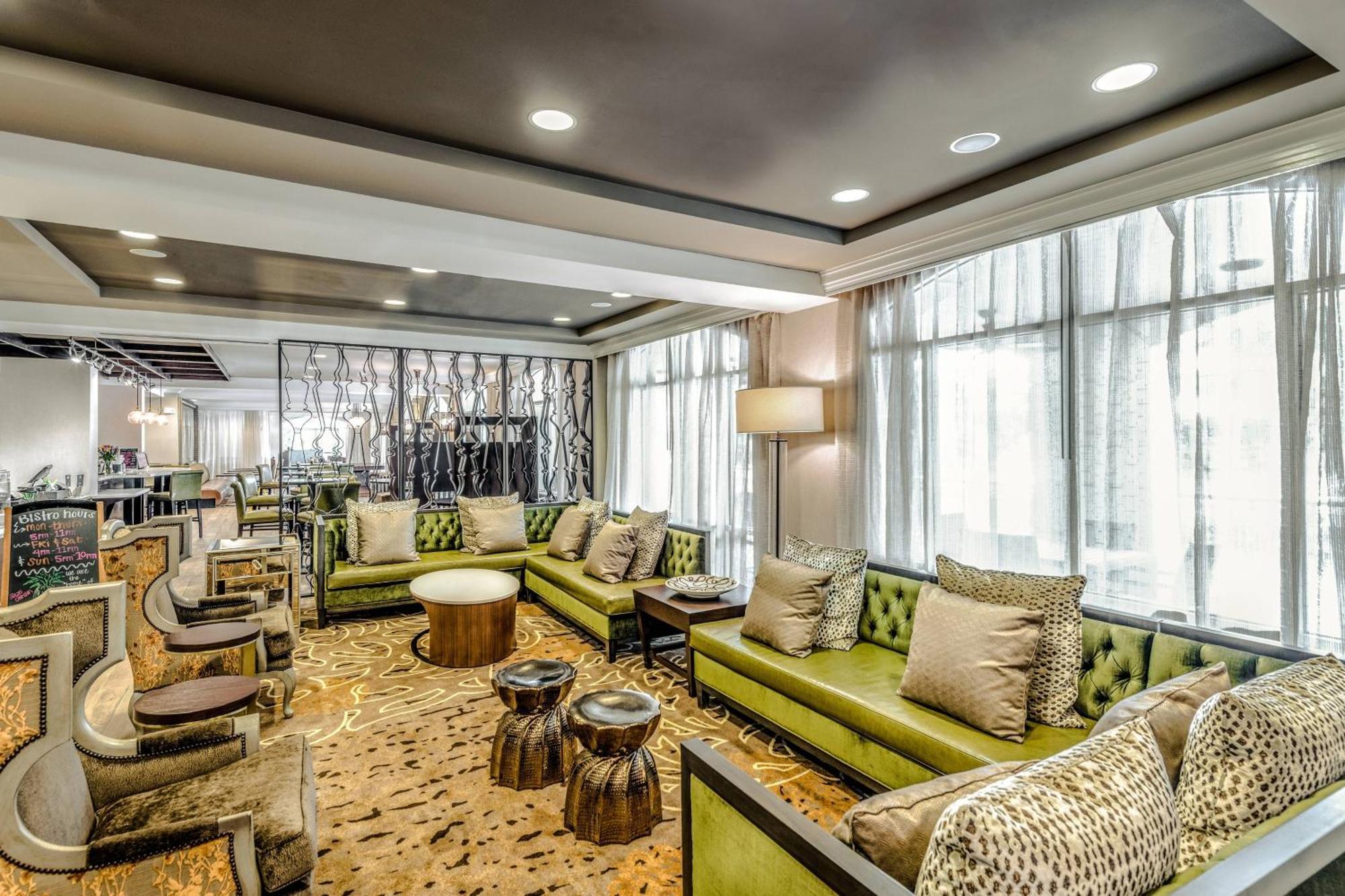 Отель Courtyard By Marriott Charleston Historic District Экстерьер фото